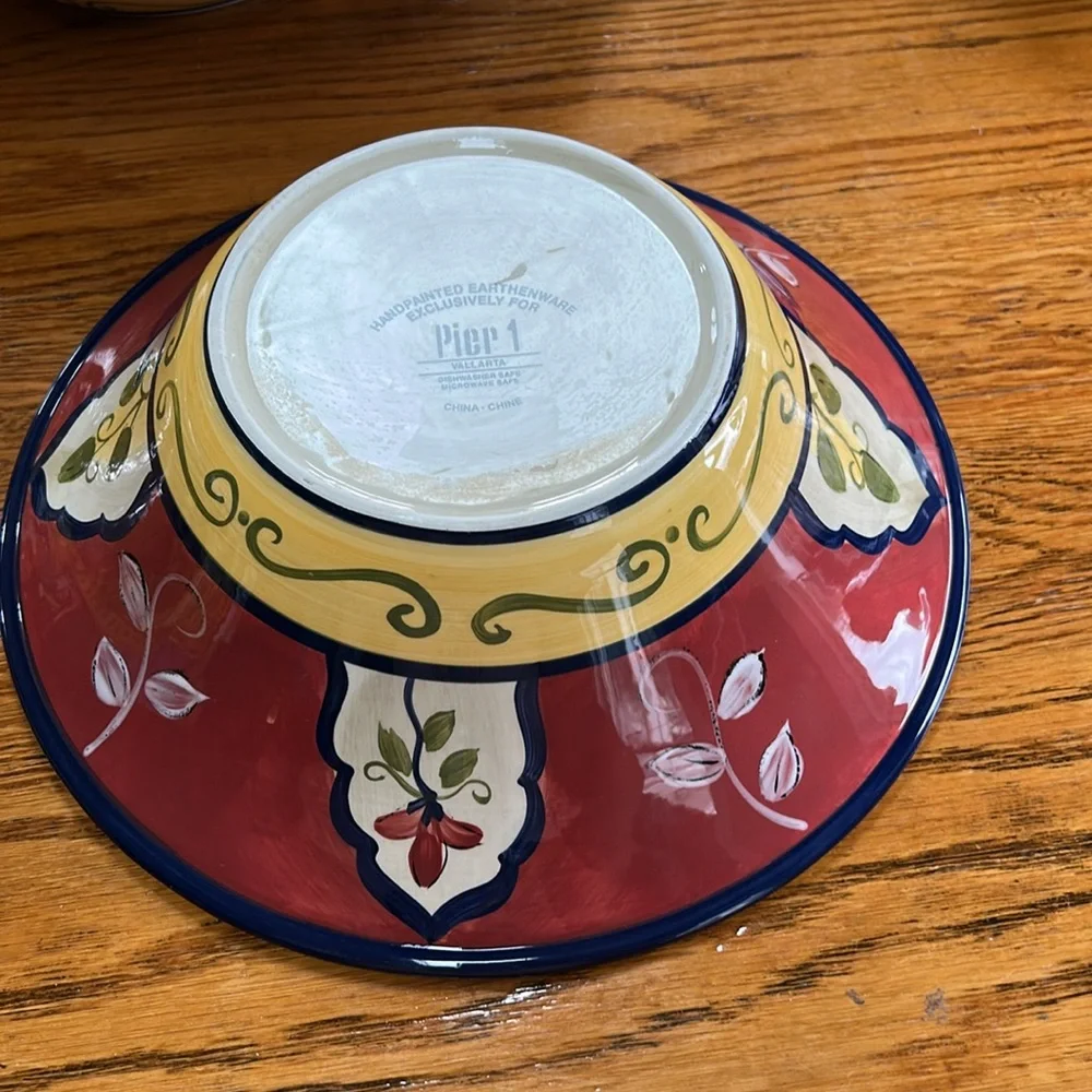 Pier 1 earthenware 11” salad/serving bowl in retired Vallarta pattern. - Picture 7 of 13